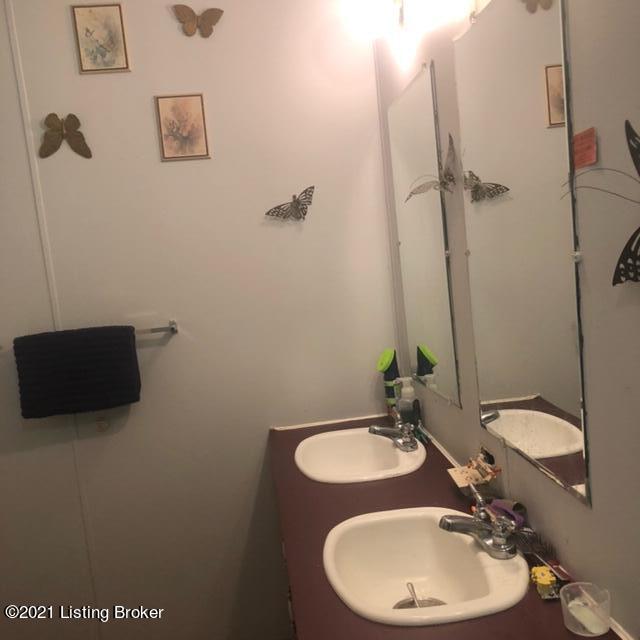 305 East Prong Locust Road Milton, KY 40045 - Photo 18 of 20 image17