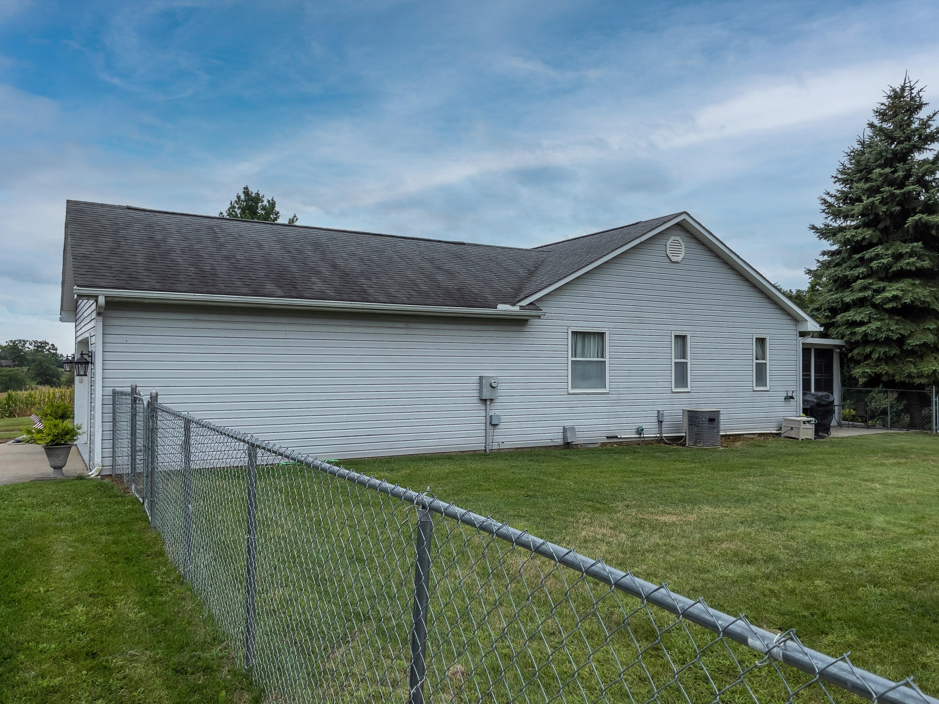 1340 South Ludlow Road Urbana, OH 43078 - Photo 8 of 47