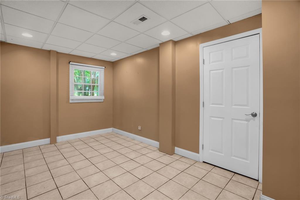 2302 Brigham Road Greensboro, NC 27409 - Photo 30 of 50 Gallery Image 30
