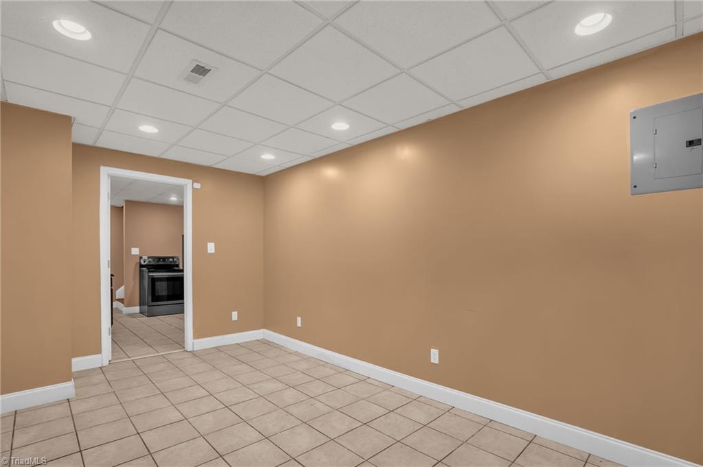 2302 Brigham Road Greensboro, NC 27409 - Photo 31 of 50 Gallery Image 31
