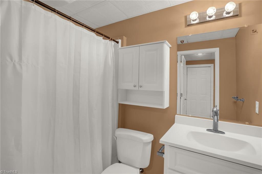 2302 Brigham Road Greensboro, NC 27409 - Photo 32 of 50 Gallery Image 32