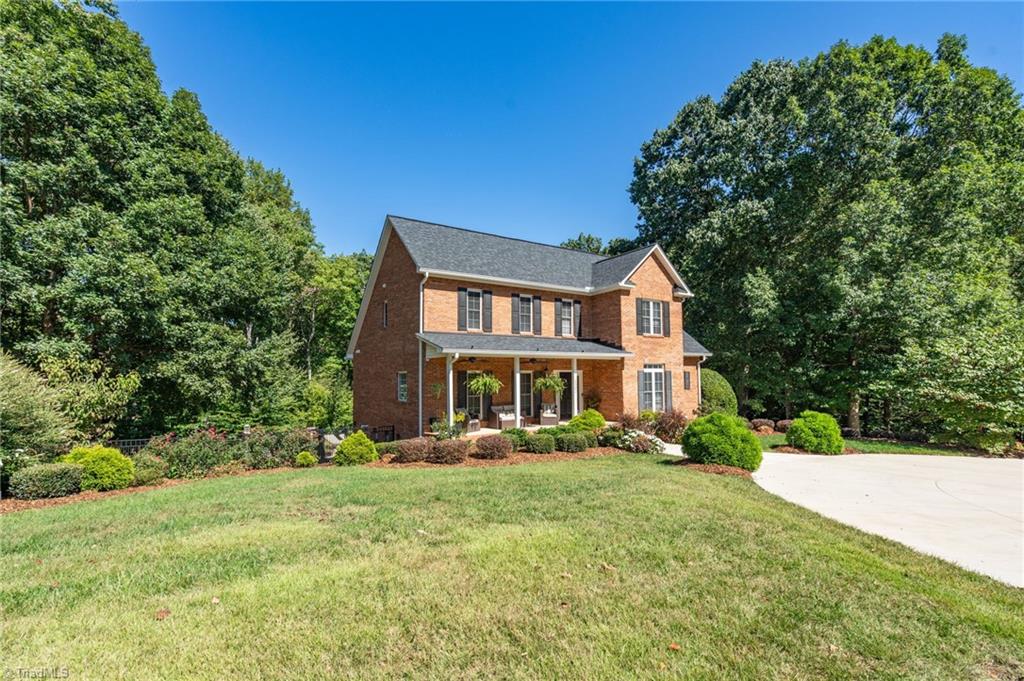 2302 Brigham Road Greensboro, NC 27409 - Photo 4 of 50 Gallery Image 4