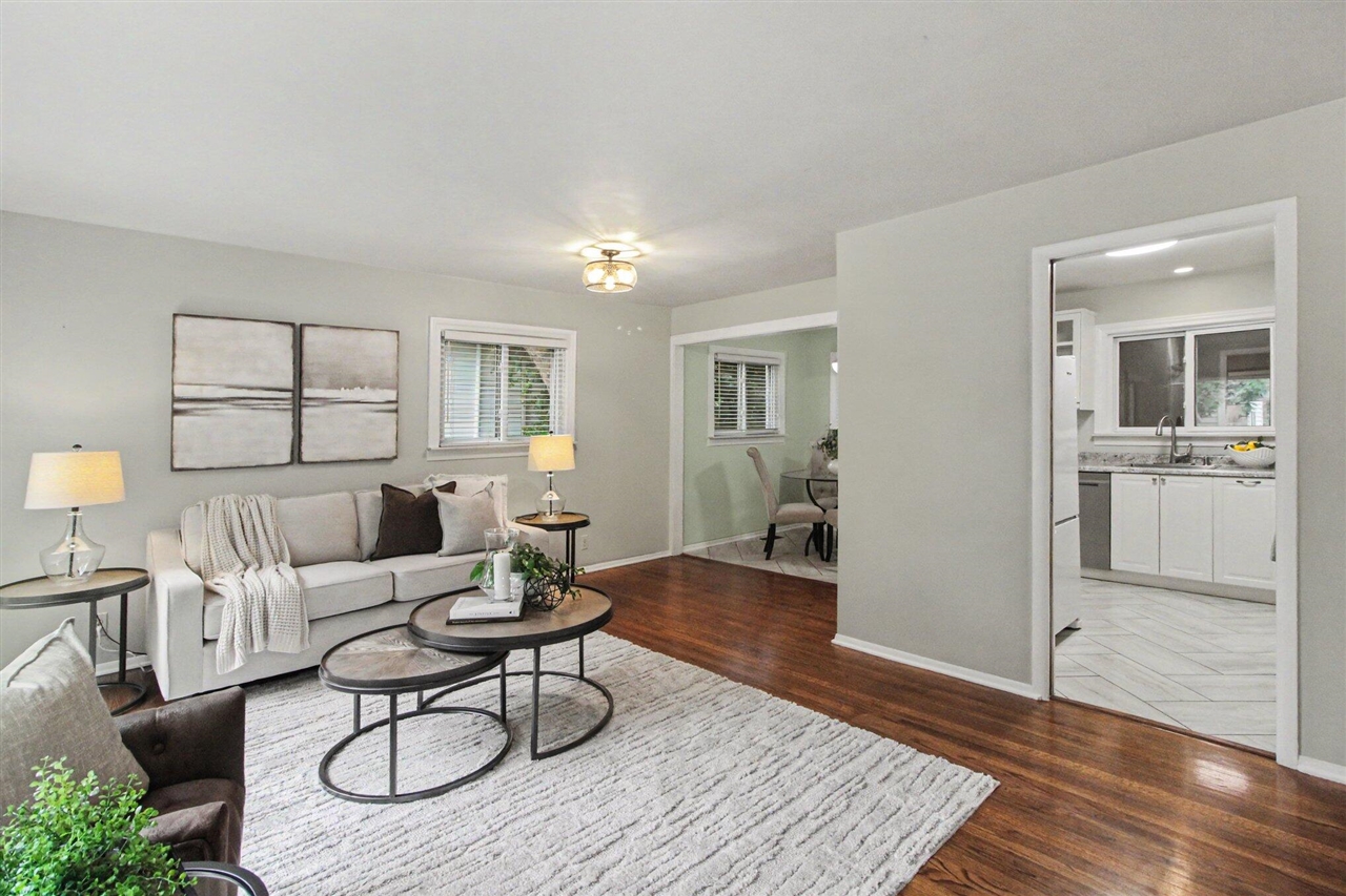 2727 Hampshire Road Ann Arbor, MI 48104 - Photo 5 of 46