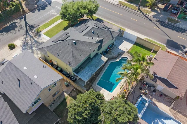 $1,199,999 | 1701 East 6th Street, Santa Ana, CA 92701