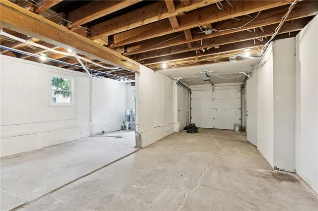 $265,000 | 3316 South Harris Avenue, Independence, MO 64052