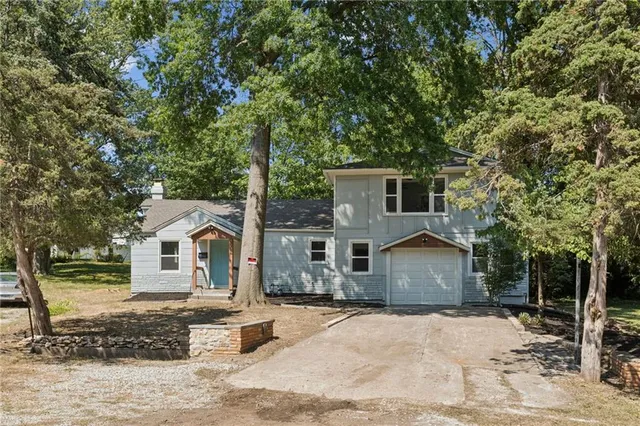 $265,000 | 3316 South Harris Avenue, Independence, MO 64052