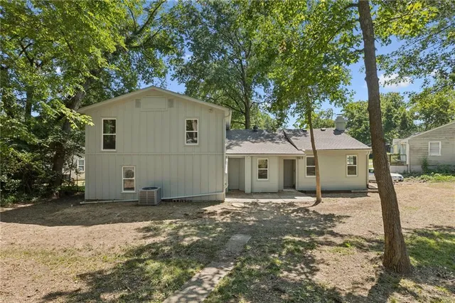 $265,000 | 3316 South Harris Avenue, Independence, MO 64052