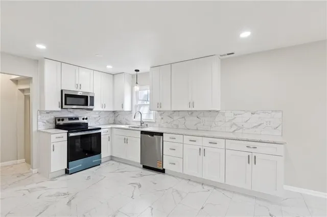 $265,000 | 3316 South Harris Avenue, Independence, MO 64052