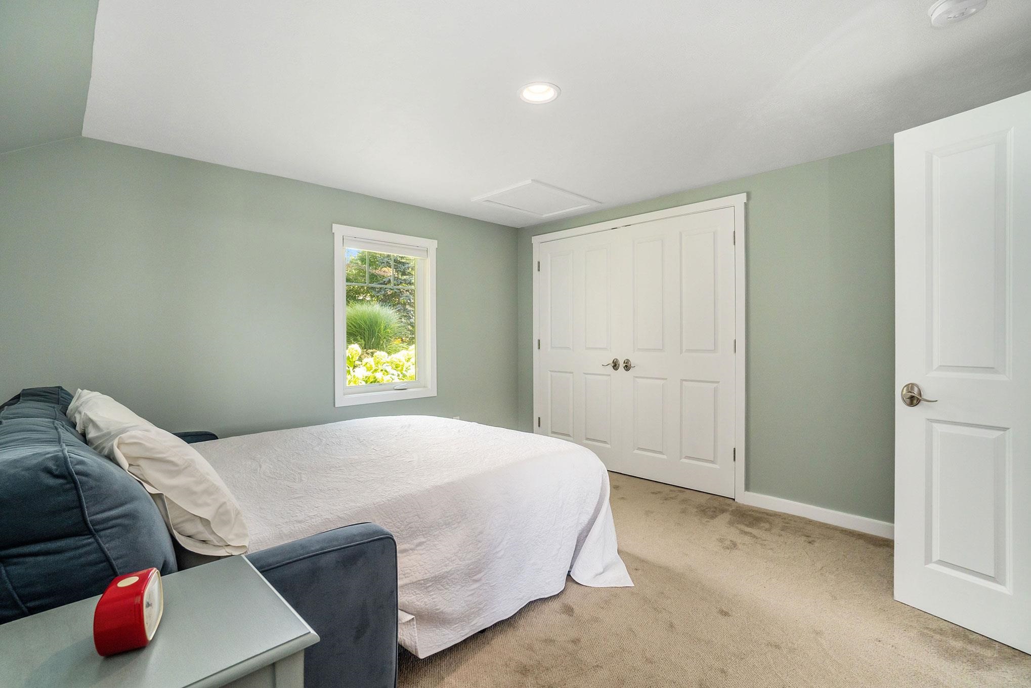 8950 South Sunnyview Road Traverse City, MI 49684 - Photo 29 of 46 1904594-28.JPG