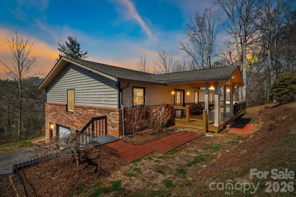 $775,000 | 4 Lynnette Drive, Fairview, NC 28730