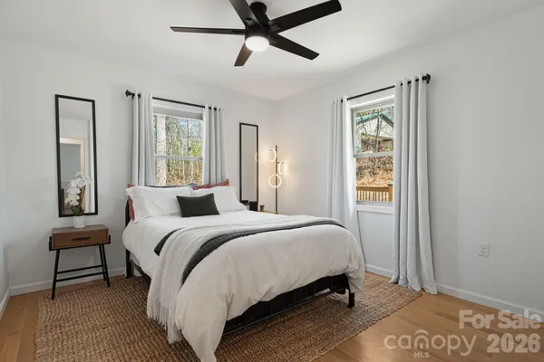 $775,000 | 4 Lynnette Drive, Fairview, NC 28730