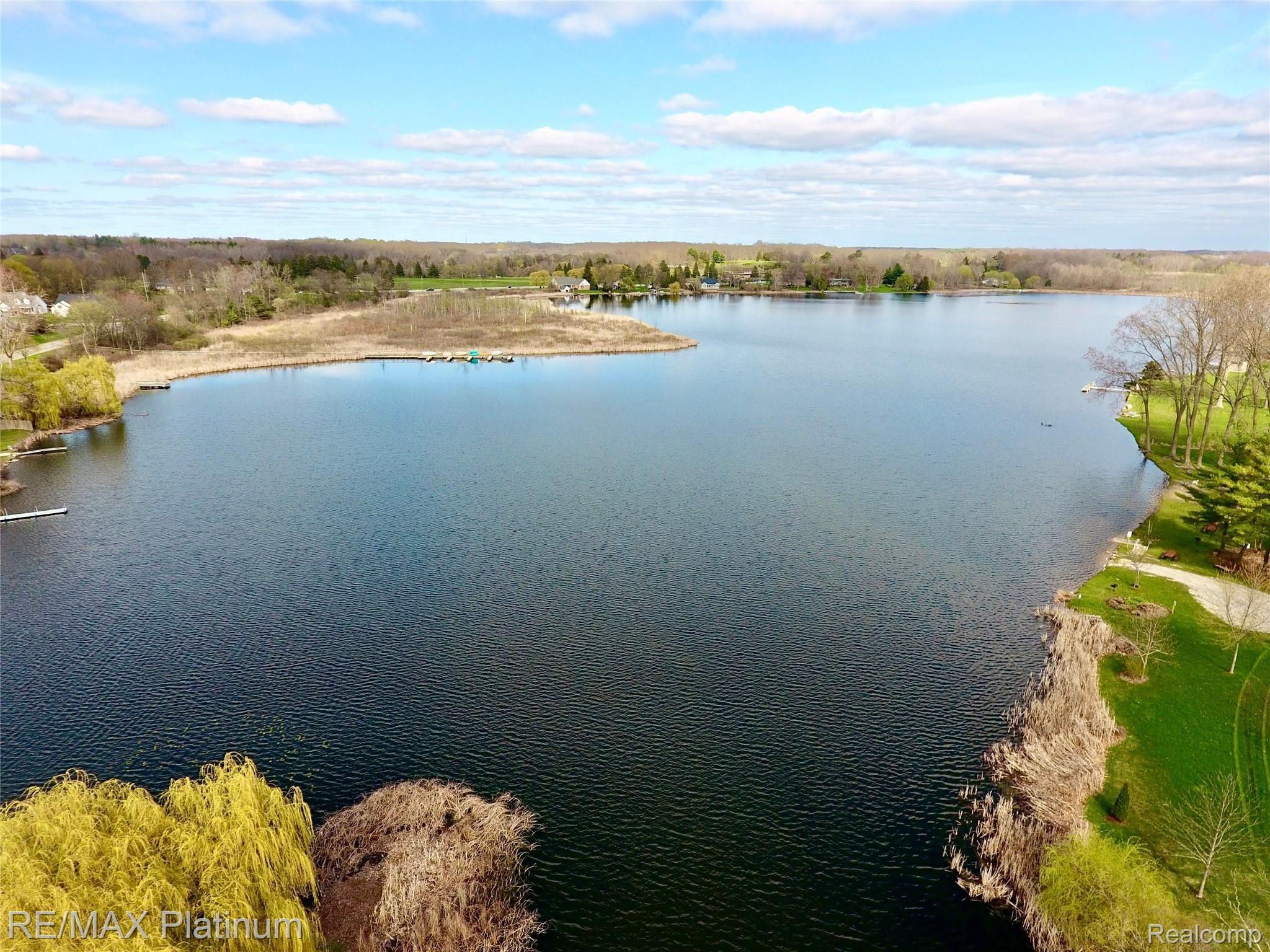 2678 Golf Club Road Howell, MI 48843 - Photo 16 of 46 Earl Lake