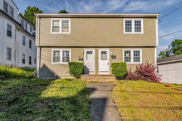 $2,600 | 23 Hobson Street, Unit 23, Lawrence, MA 01841