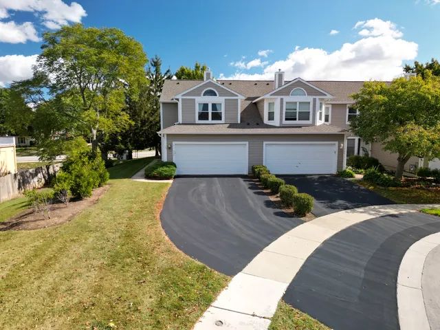$365,000 | 730 Hamilton Court, Schaumburg, IL 60107