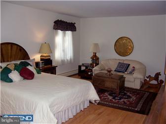 1609 Gypsy Hill Road Ambler, PA 19002 - Photo 4 of 12