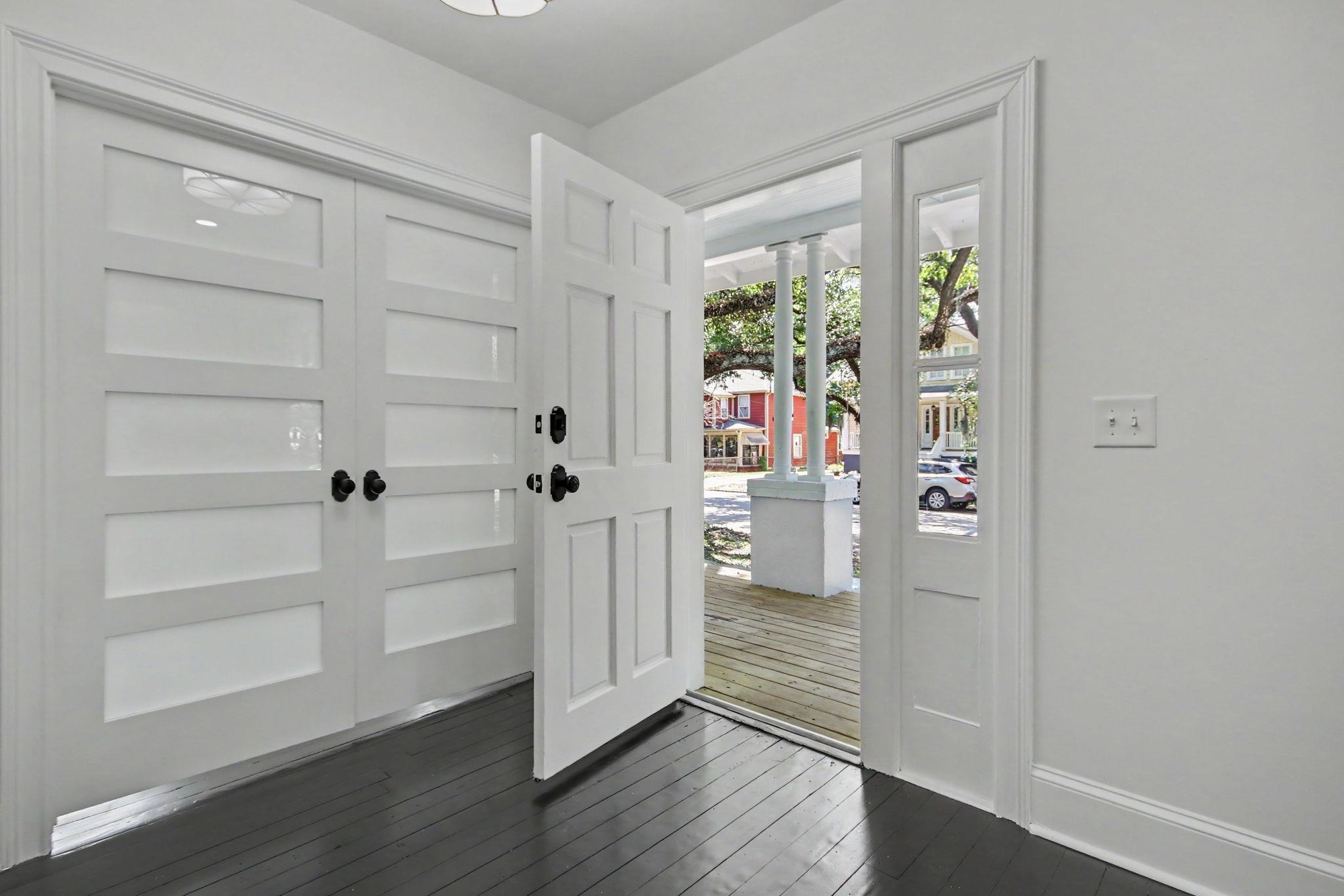 128 Wood Street Georgetown, SC 29440 - Photo 4 of 53