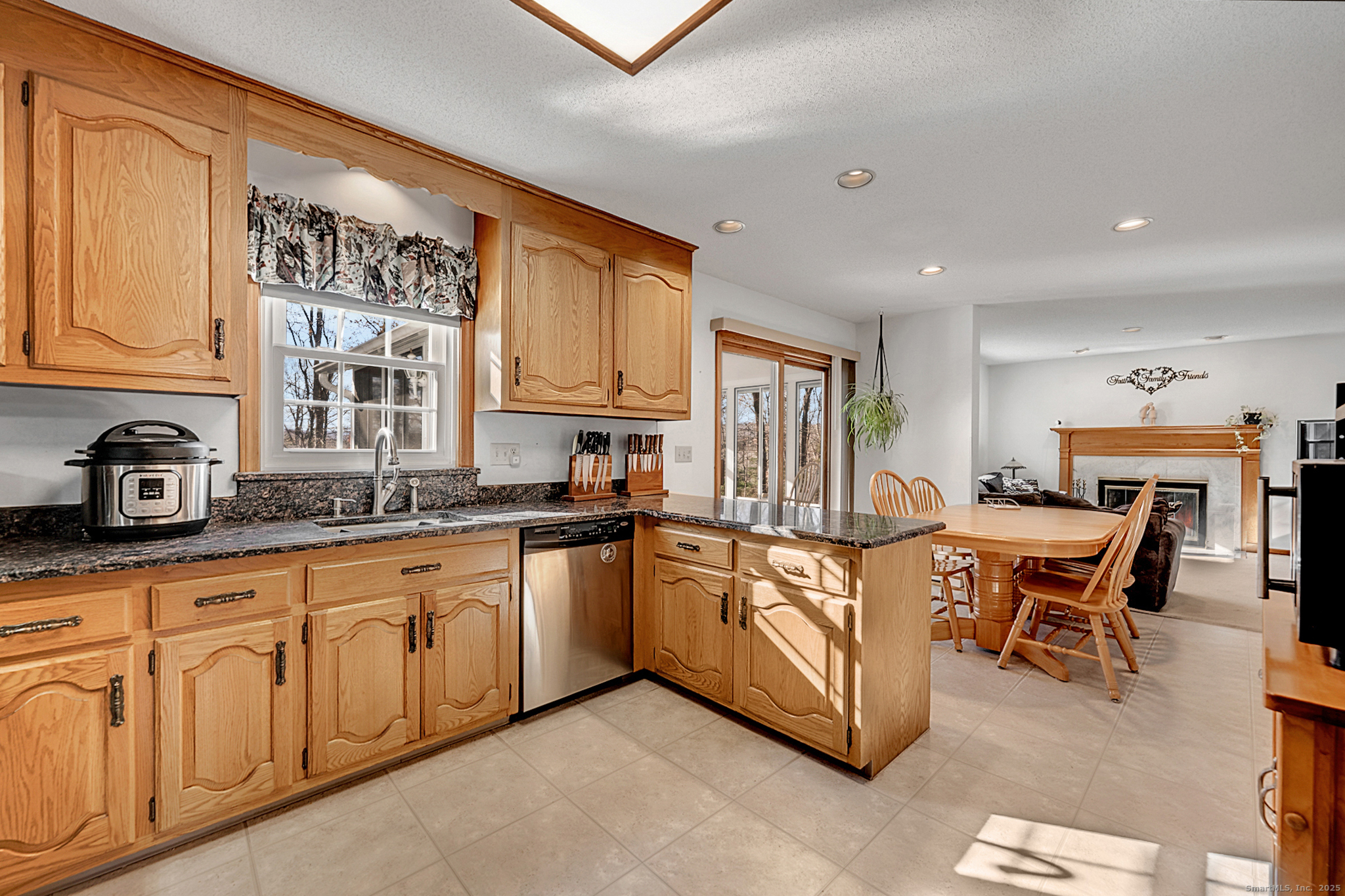 49 Siegas Road Burlington, CT 06013 - Photo 14 of 40