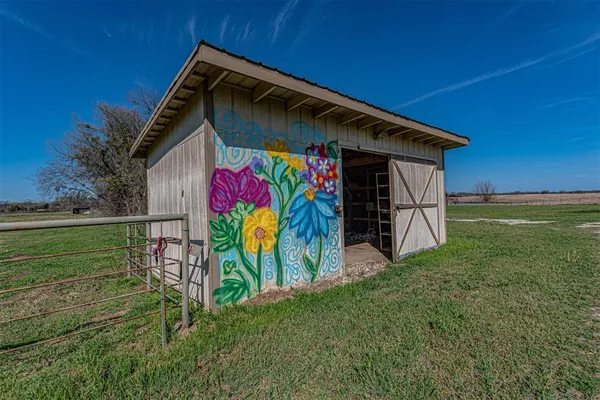 a view of outdoor space