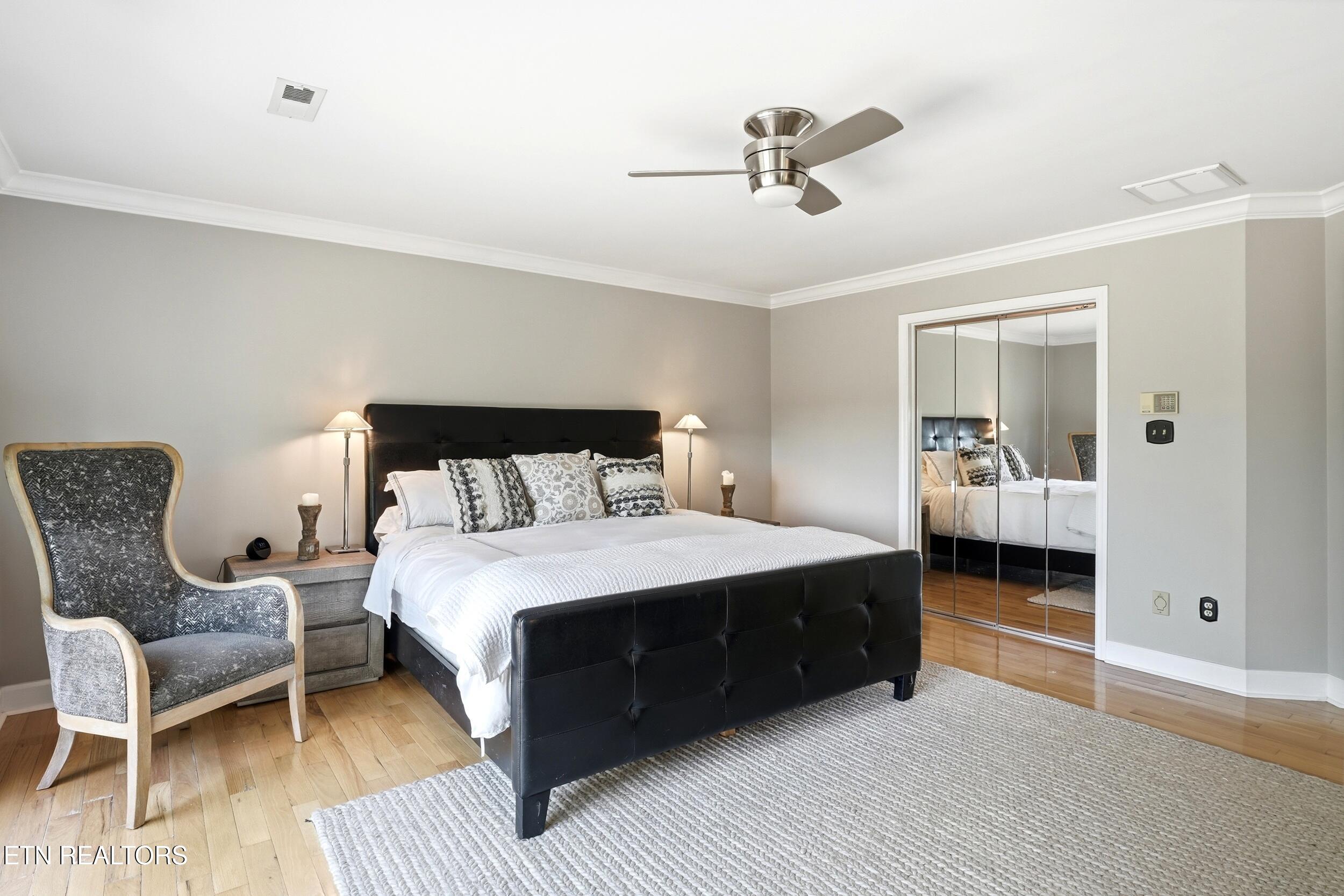 9619 Mariners Point Knoxville, TN 37922 - Photo 29 of 60 Owner's Bedroom