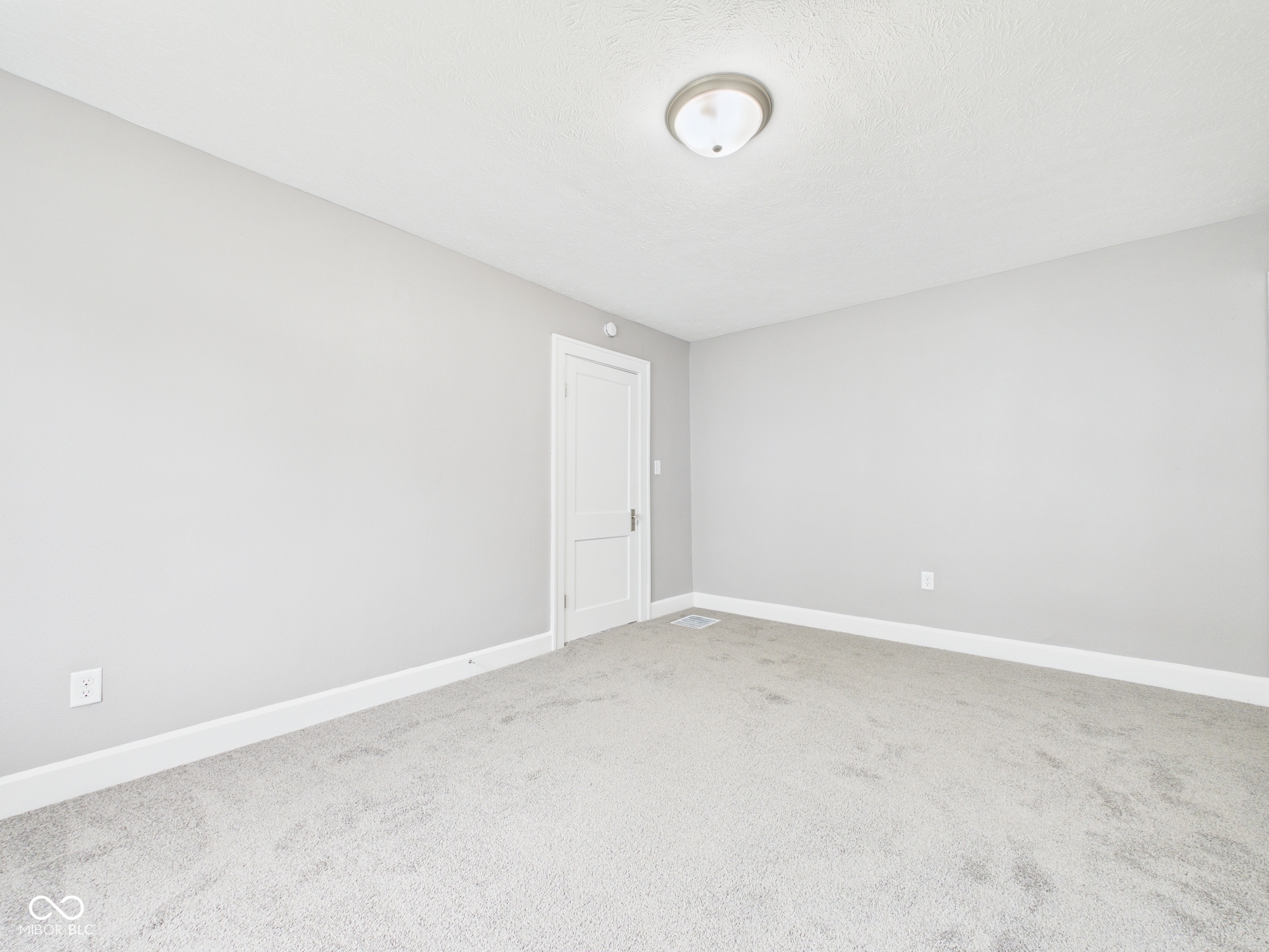 1525 Noble Street Anderson, IN 46016 - Photo 13 of 24