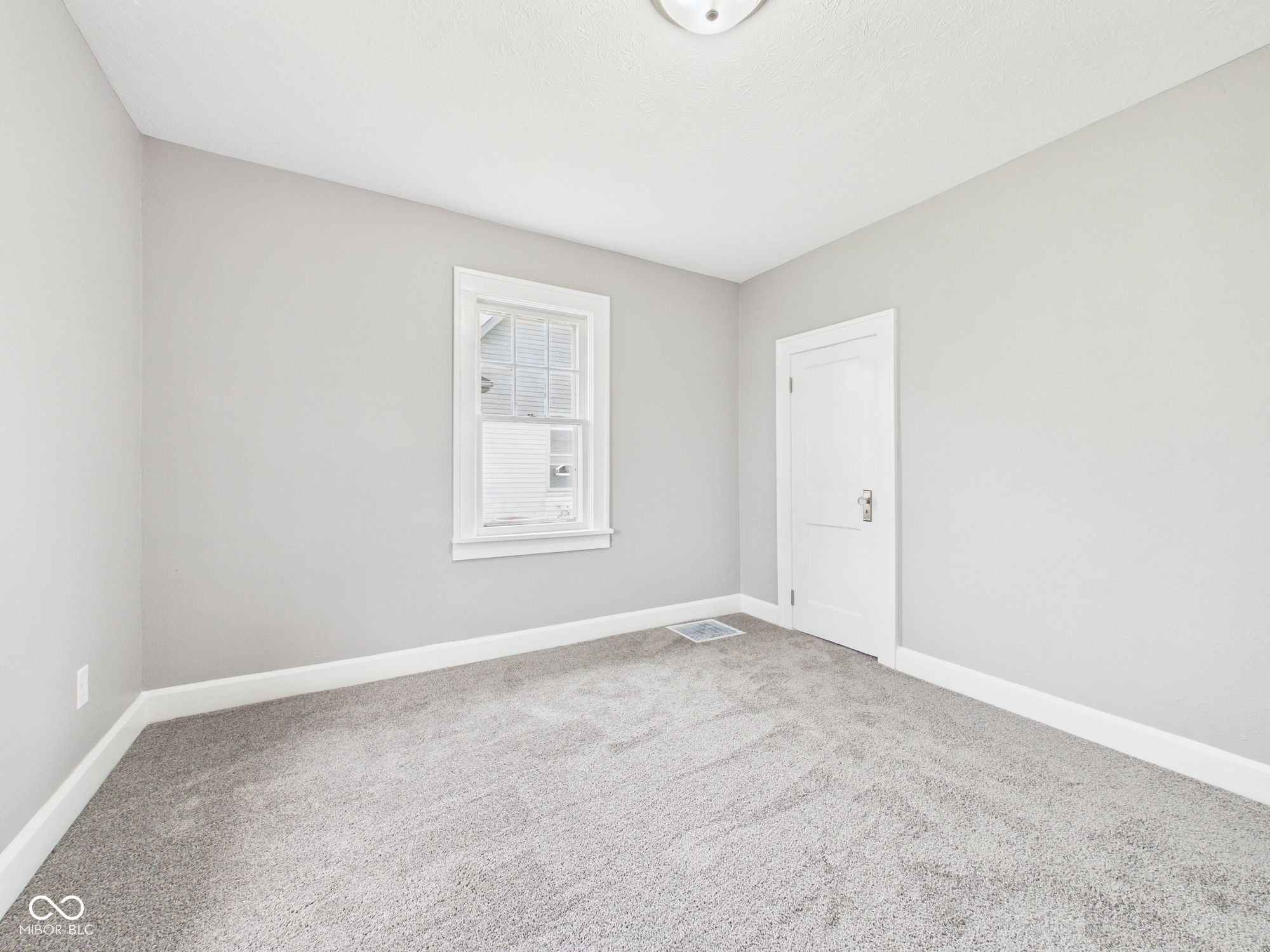 1525 Noble Street Anderson, IN 46016 - Photo 17 of 24