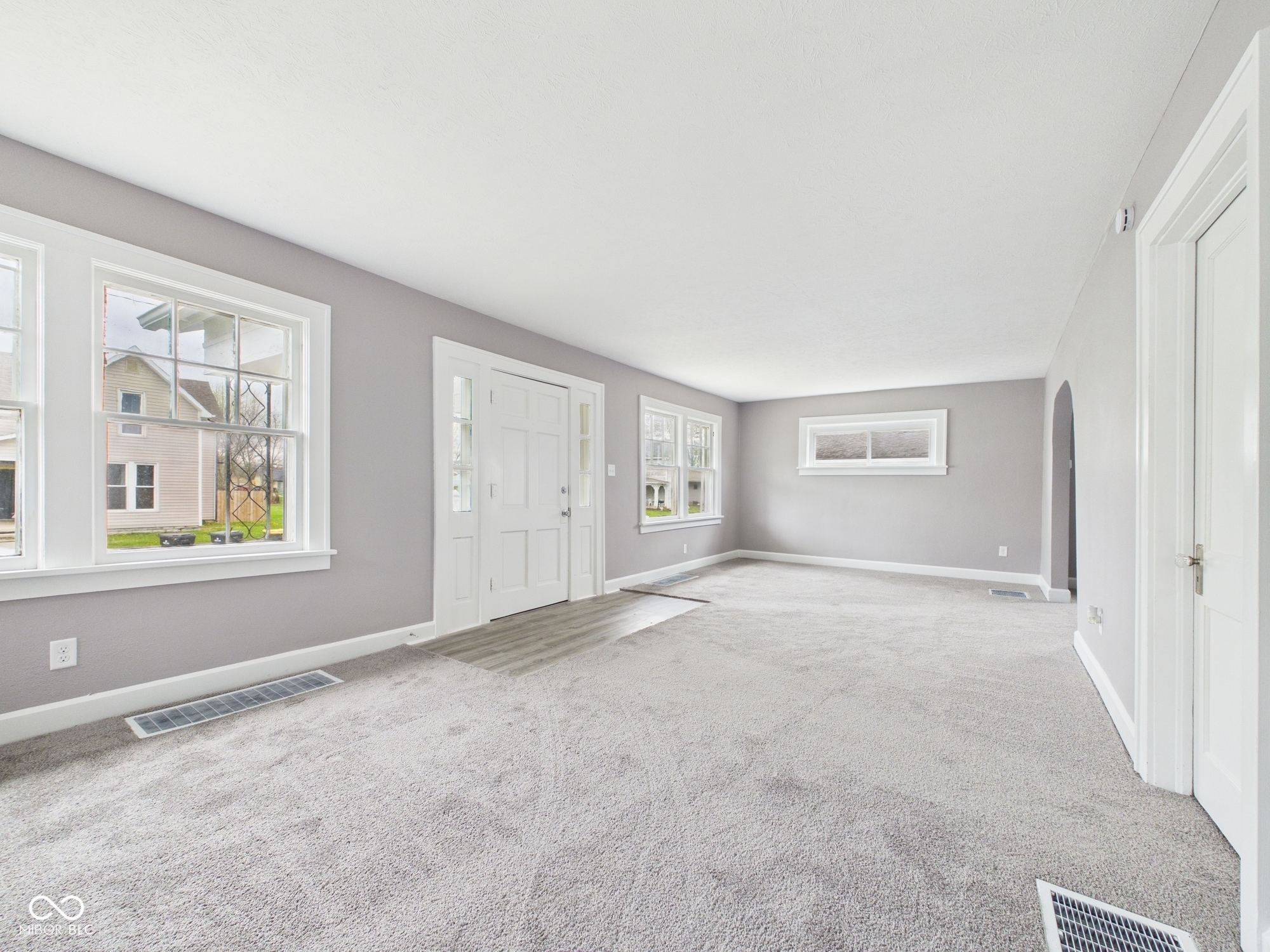 1525 Noble Street Anderson, IN 46016 - Photo 4 of 24