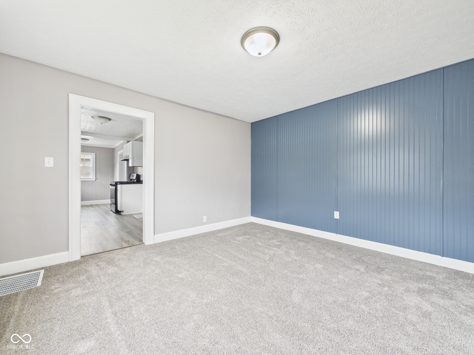 1525 Noble Street Anderson, IN 46016 - Photo 8 of 24