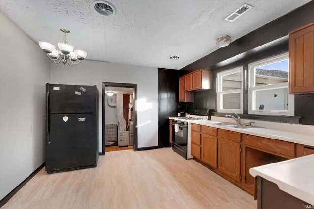 $170,000 | 356 East Main Street, Rossville, IN 46065