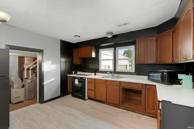 $170,000 | 356 East Main Street, Rossville, IN 46065