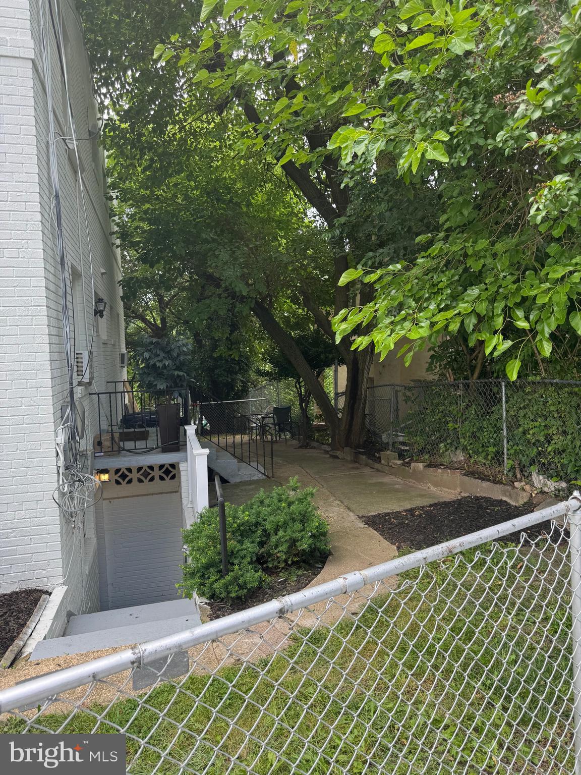 4253 Brooks Street Northeast, Unit B Washington, DC 20019 - Photo 20 of 22