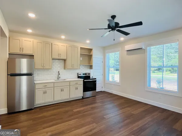 $995 | 105 Gardenia Lane, Unit 105A, LaGrange, GA 30240