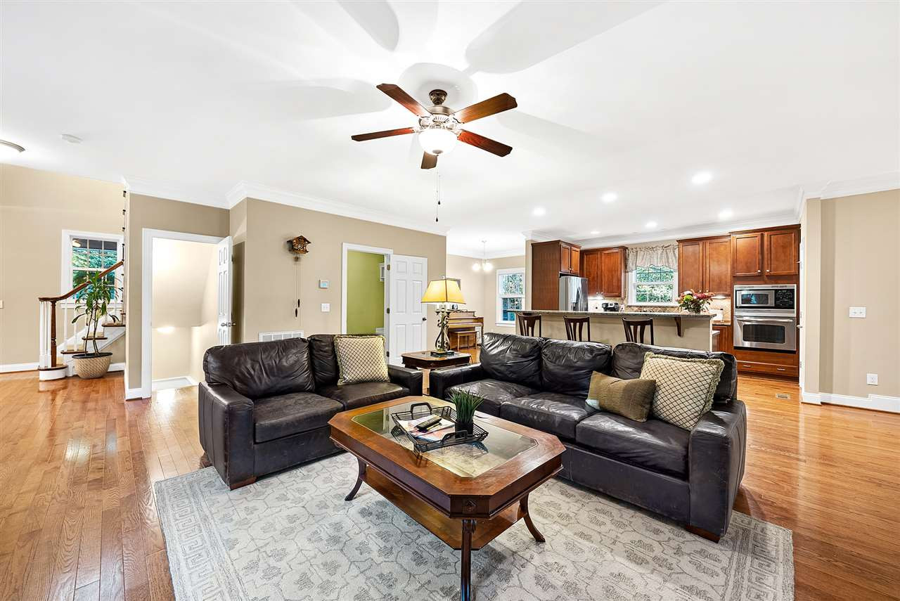 3600 Lantern Place Raleigh, NC 27612 - Photo 4 of 30 Photo 4