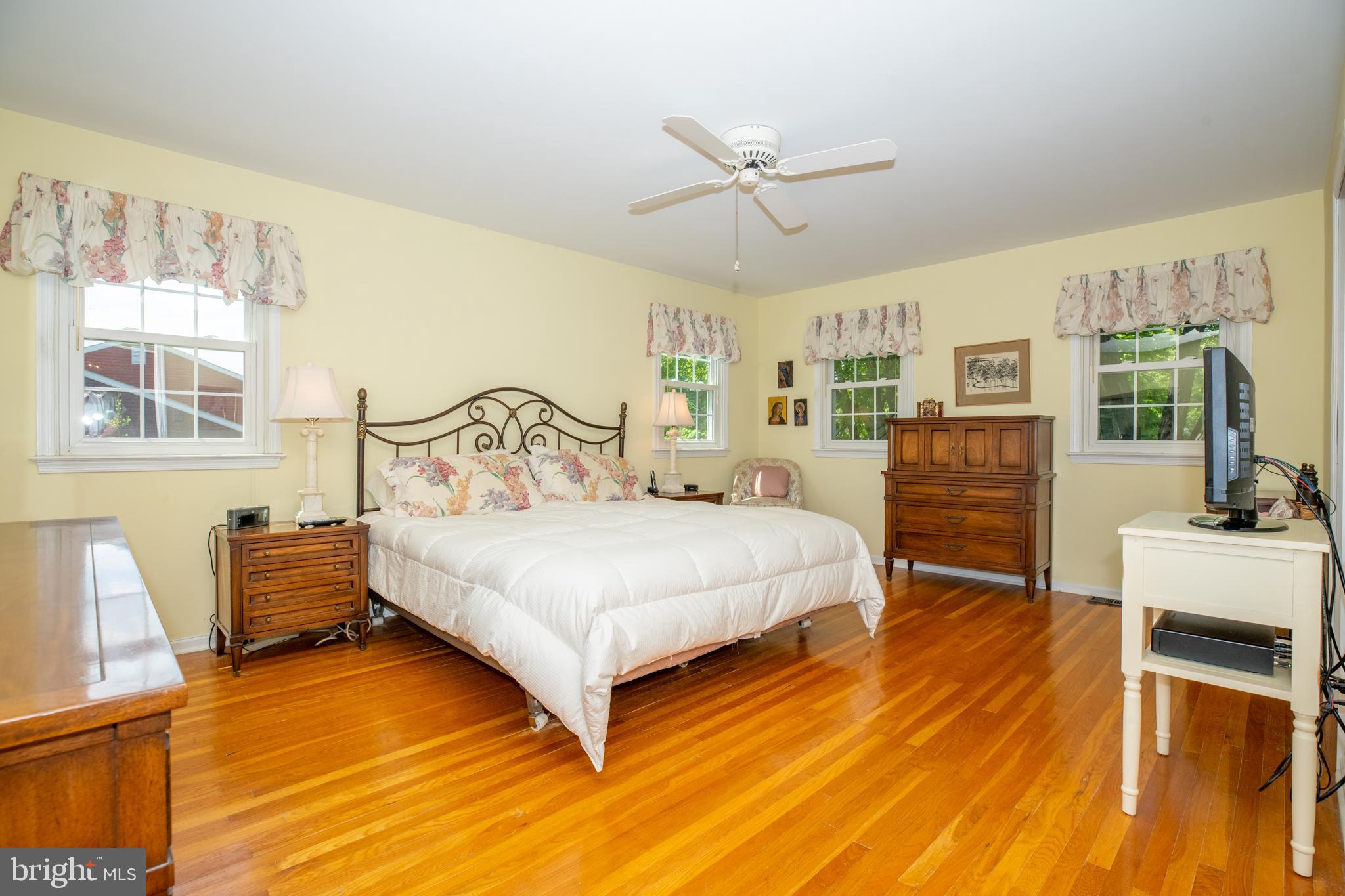 374 Ramsey Road Yardley, PA 19067 - Photo 31 of 52 Gallery Image 31