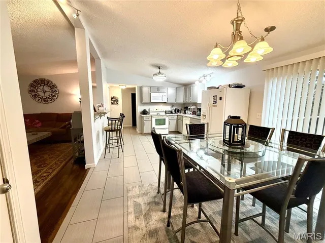 $389,900 | 6207 Iriquois Drive, Unit 6203, French Village, MO 63036