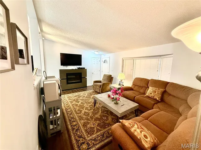 $389,900 | 6207 Iriquois Drive, Unit 6203, French Village, MO 63036