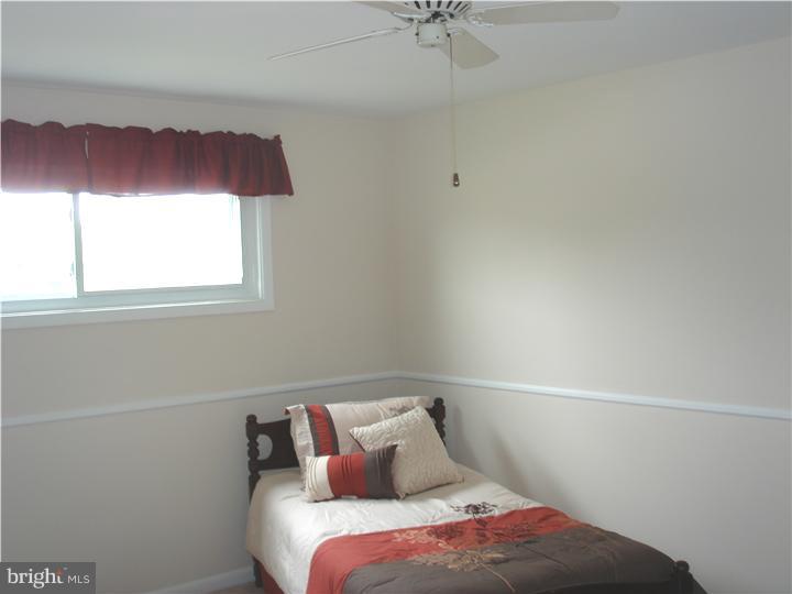 428 Foster Drive Springfield, PA 19064 - Photo 14 of 18 Bedroom 2