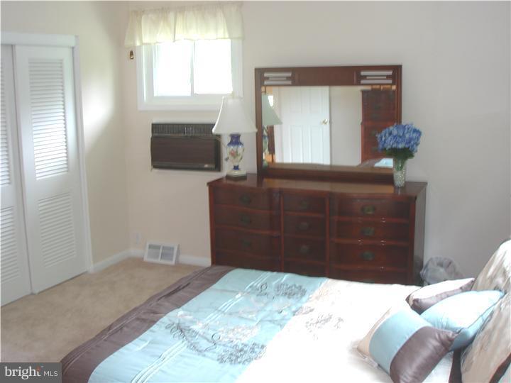 428 Foster Drive Springfield, PA 19064 - Photo 8 of 18 Bedroom - Main
