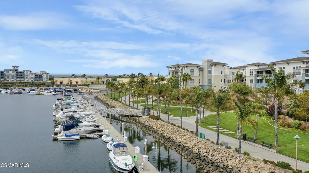 1415 Windshore Way Oxnard, CA 93035 - Photo 6 of 61