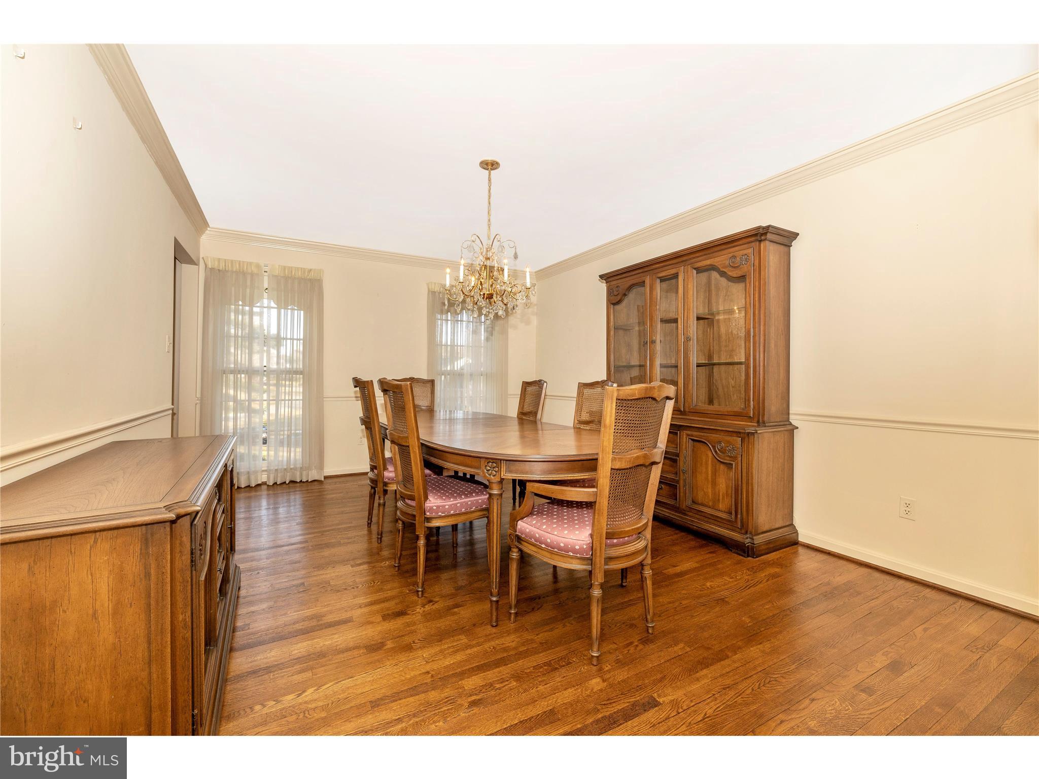 9517 Emory Grove Road Gaithersburg, MD 20877 - Photo 8 of 62 Large Formal Dining Room for holiday entertaining