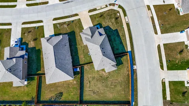 $400,000 | 400 Livingston Drive, DeSoto, TX 75115