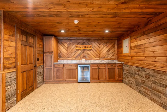 $699,000 | 400 Cedar Lake Road, Millinocket, ME 04462