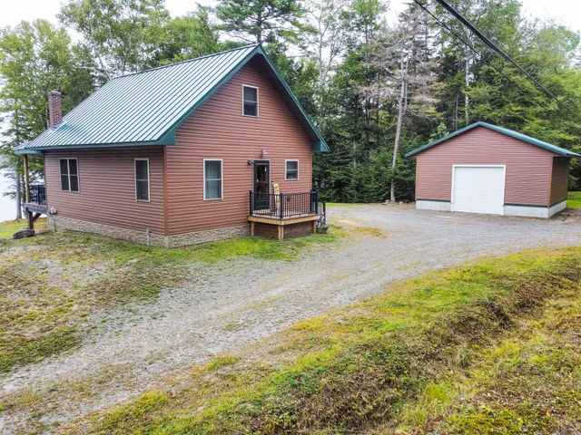 $699,000 | 400 Cedar Lake Road, Millinocket, ME 04462