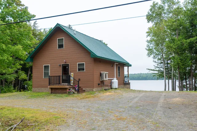 $699,000 | 400 Cedar Lake Road, Millinocket, ME 04462