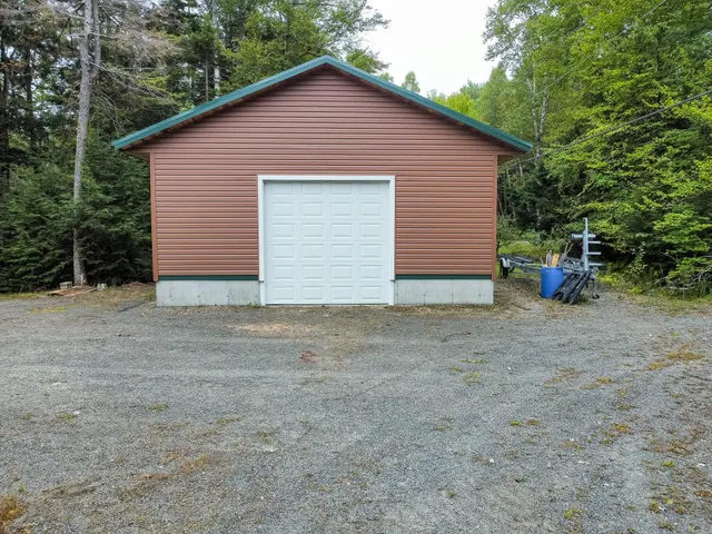 $699,000 | 400 Cedar Lake Road, Millinocket, ME 04462