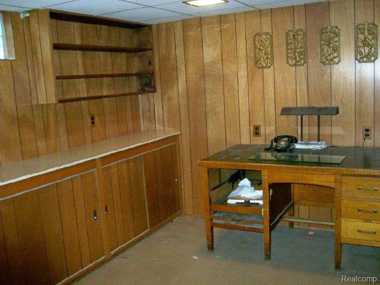 314 North Helen Avenue Rochester, MI 48307 - Photo 4 of 13 Helen-basement office