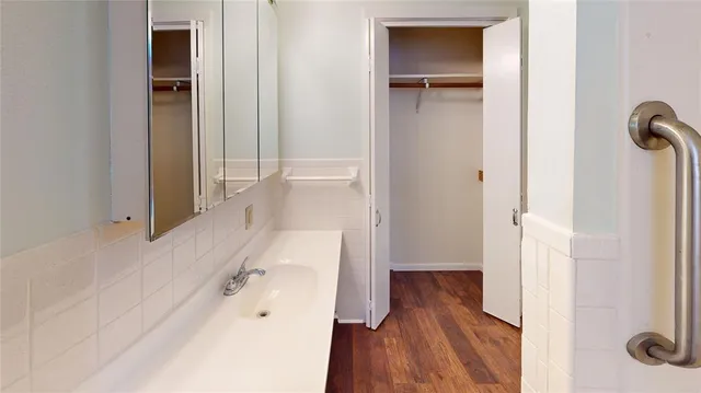 a bathroom with a tub