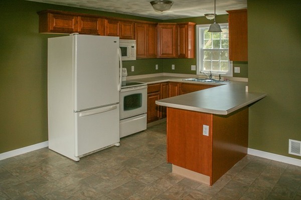 134 Jefferson Road, Unit 134 Burrillville, RI 02830 - Photo 6 of 15 Gallery Image 6