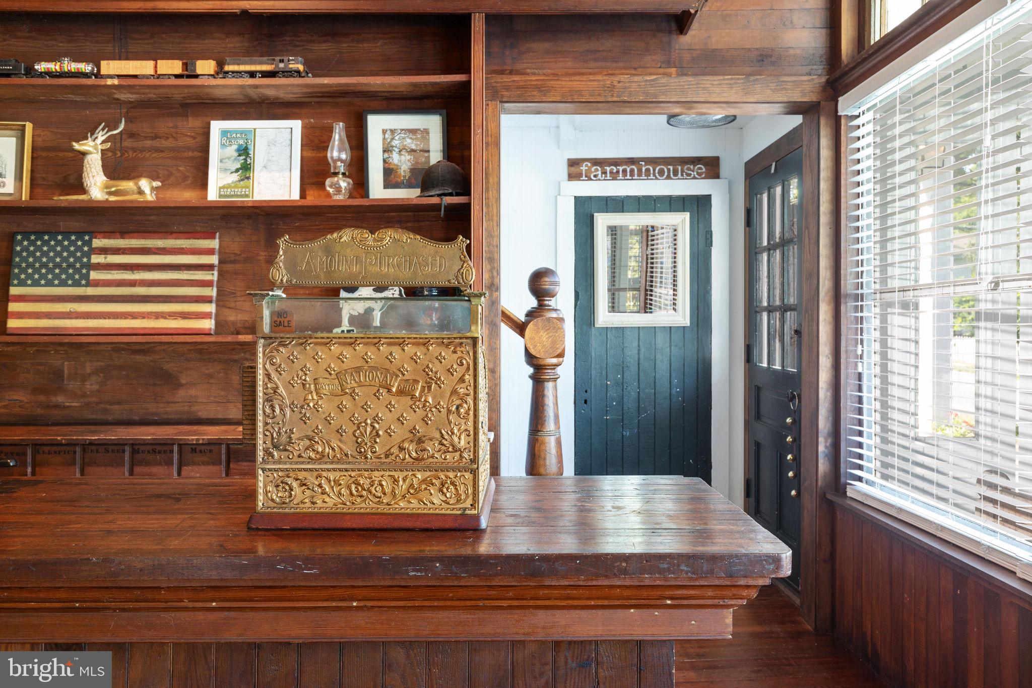18187 Lincoln Road Purcellville, VA 20132 - Photo 2 of 56 Gallery Image 2