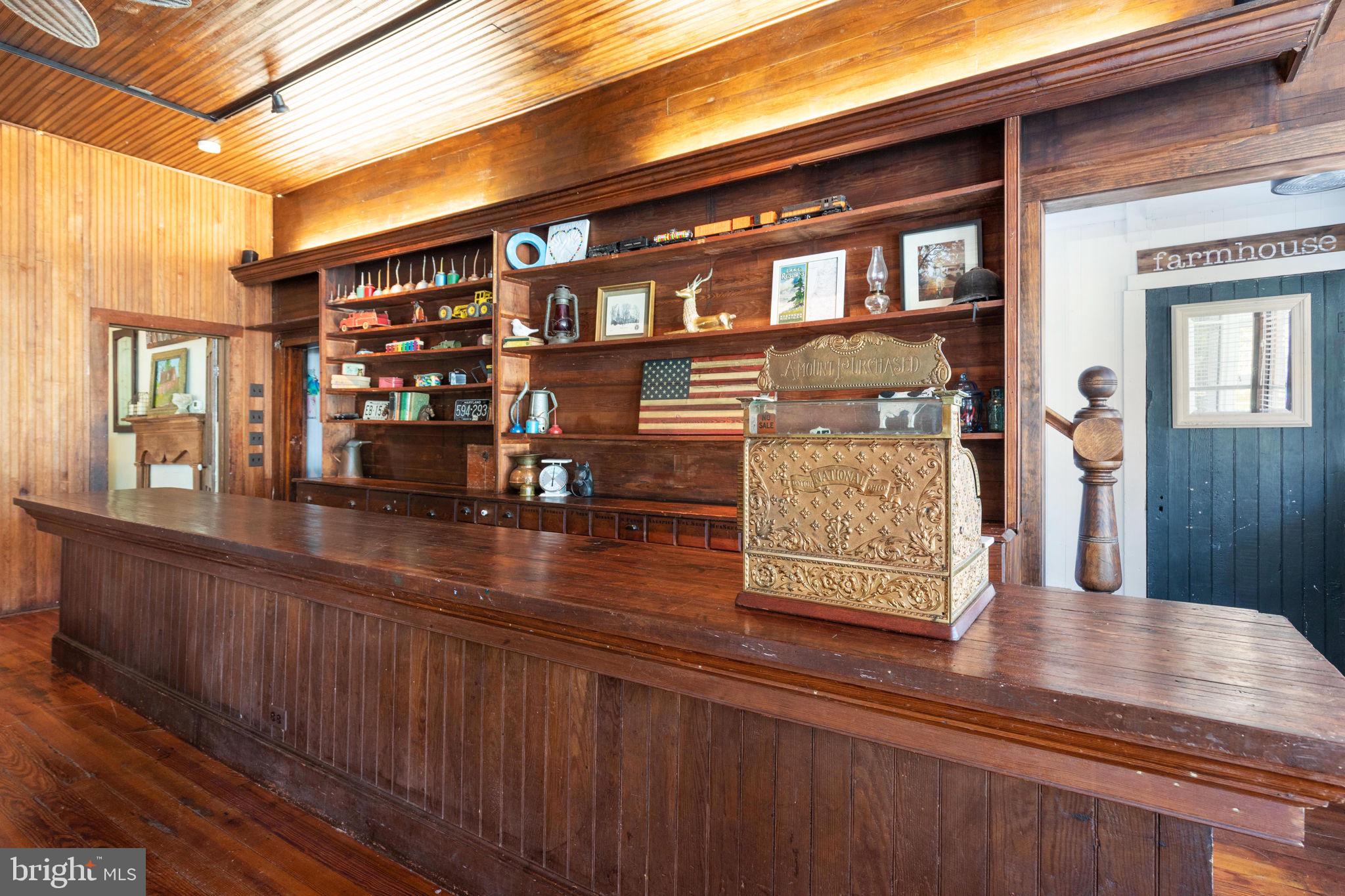 18187 Lincoln Road Purcellville, VA 20132 - Photo 3 of 56 Gallery Image 3