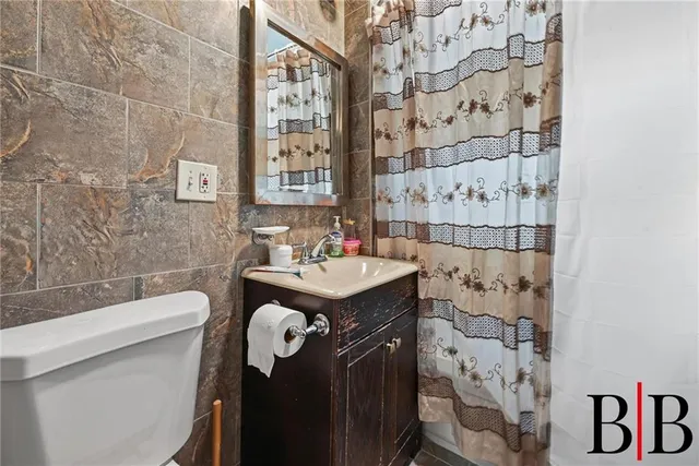 $879,000 | 1450 East 98th Street | Canarsie